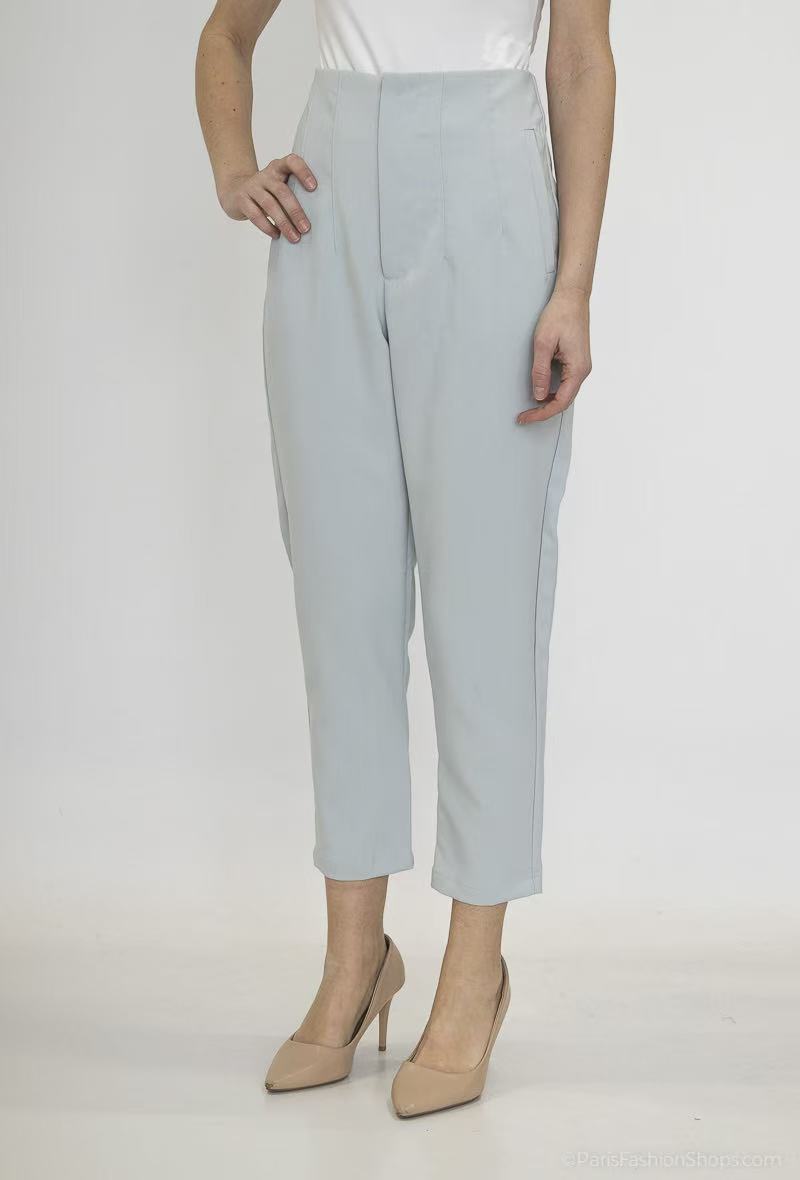 Frenchy pantalon fuselé plissé à plié sur uni