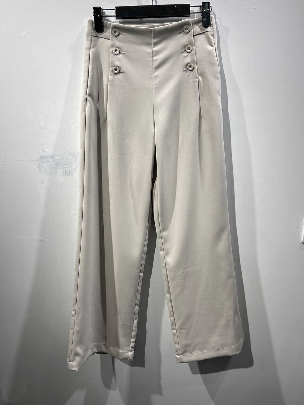 pantalon large avec boutonnage