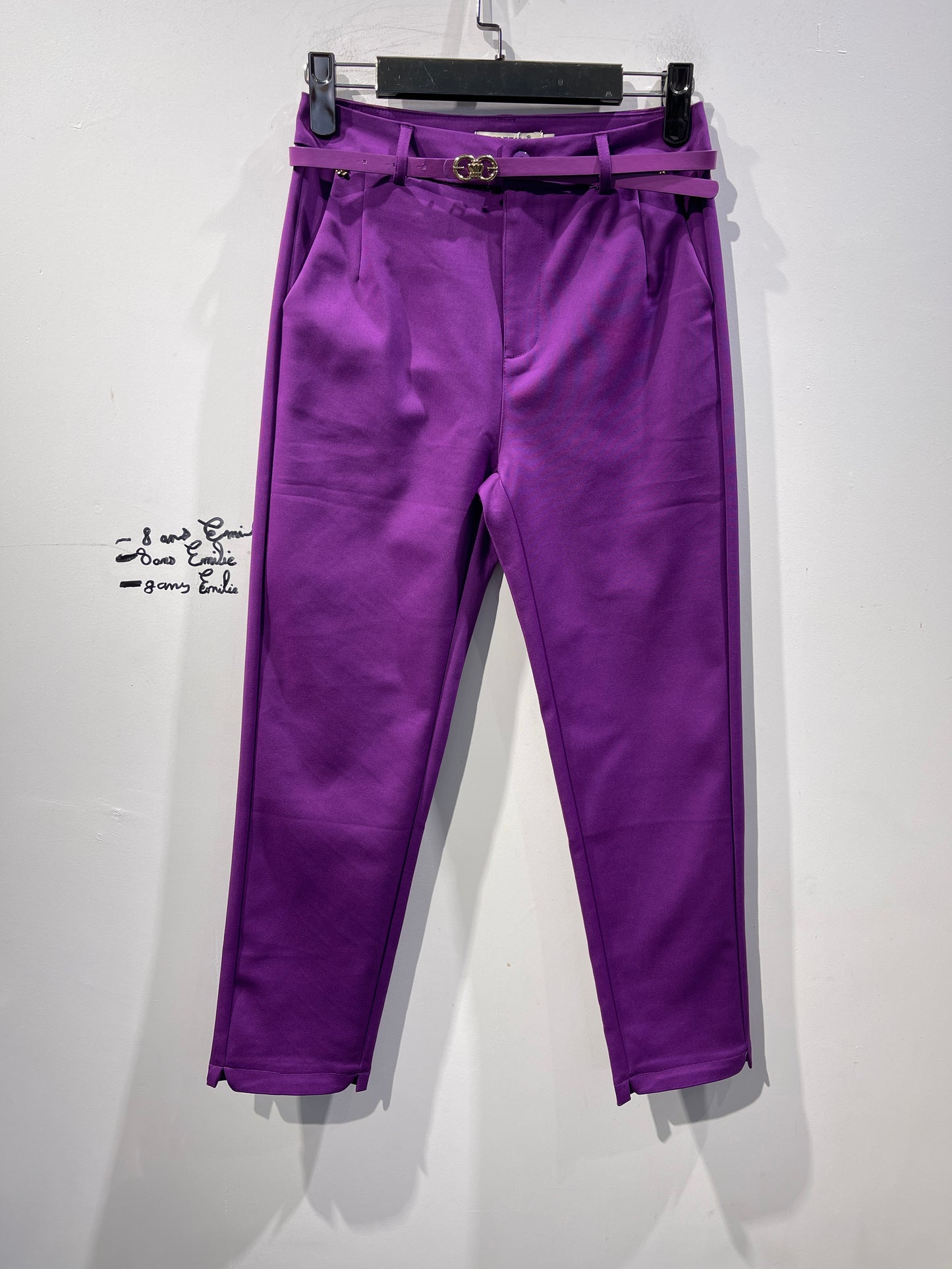 pantalon coupe droit avec ceinture