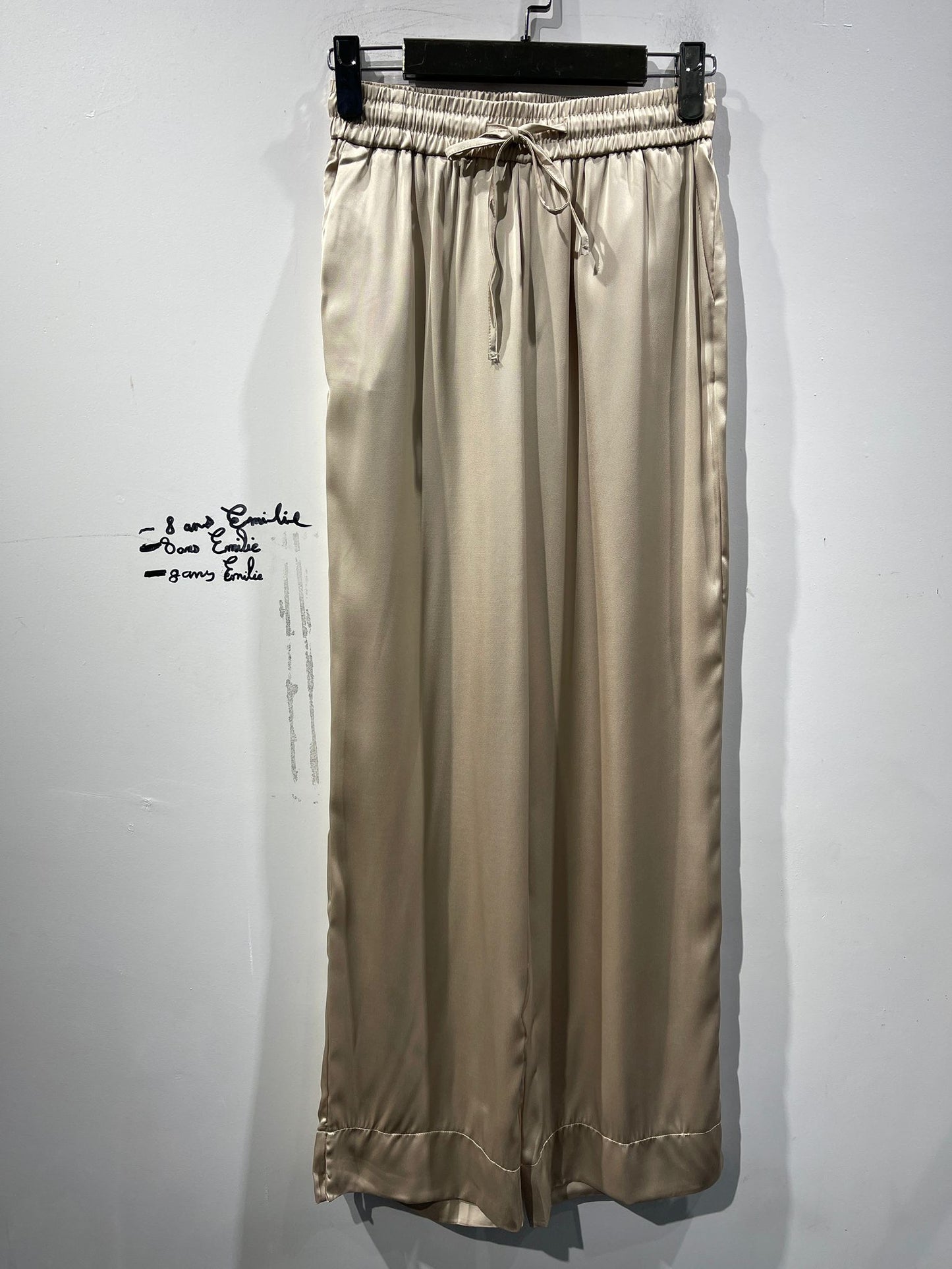 Ensemble satin