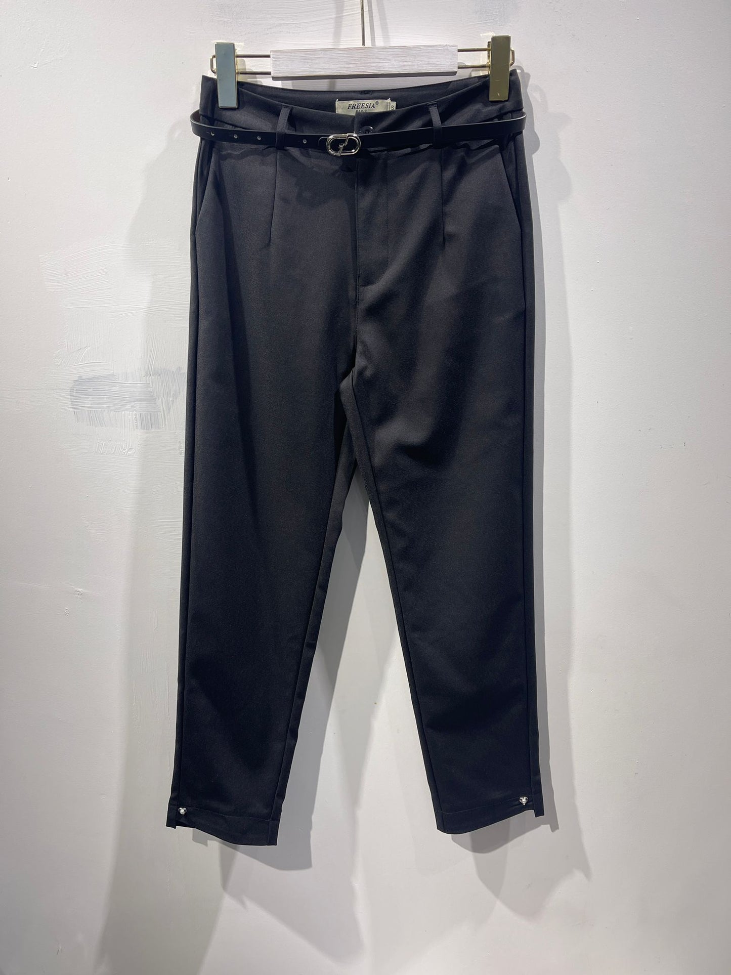 pantalon à cheville coup droit