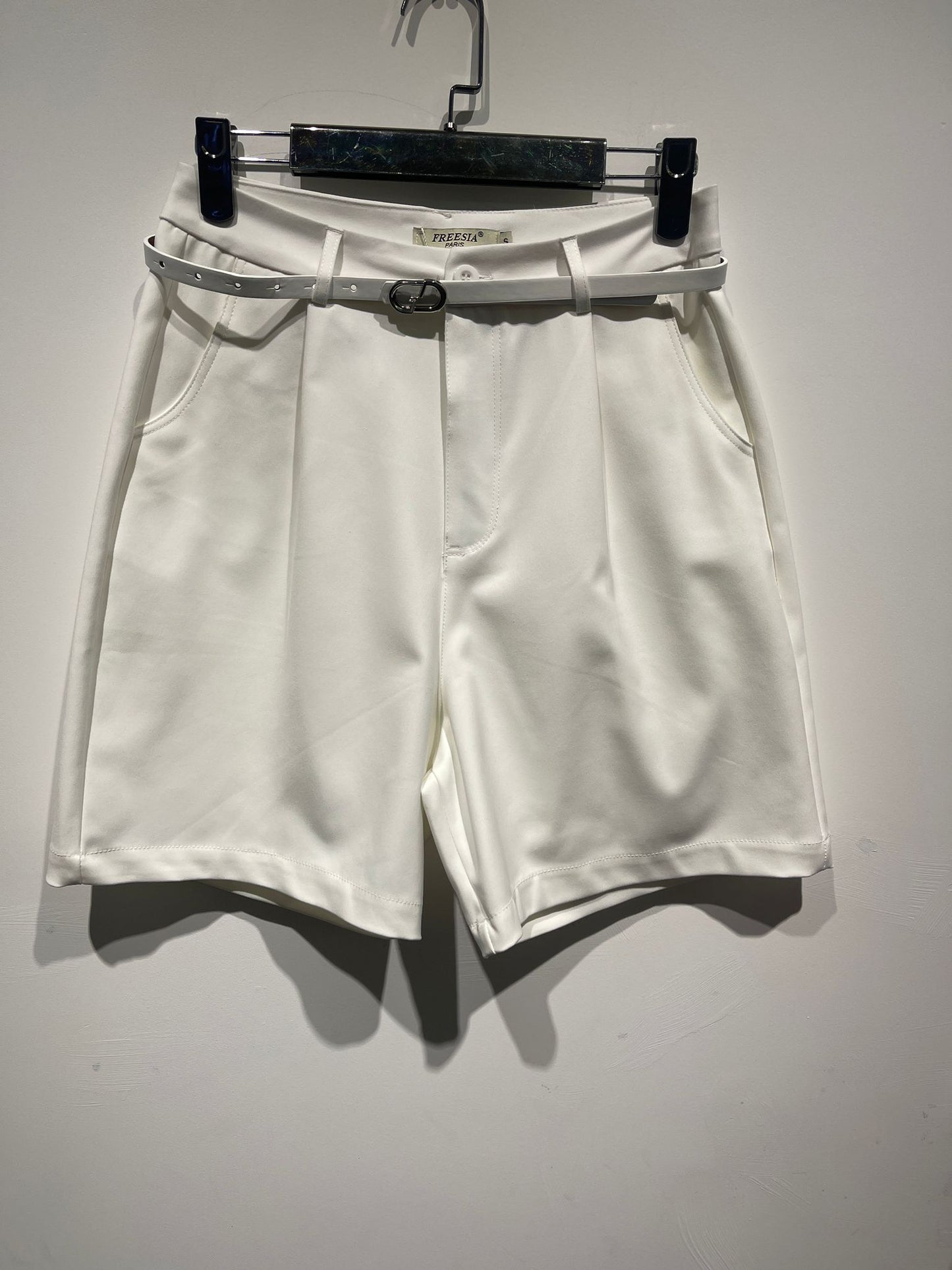 Short bermuda