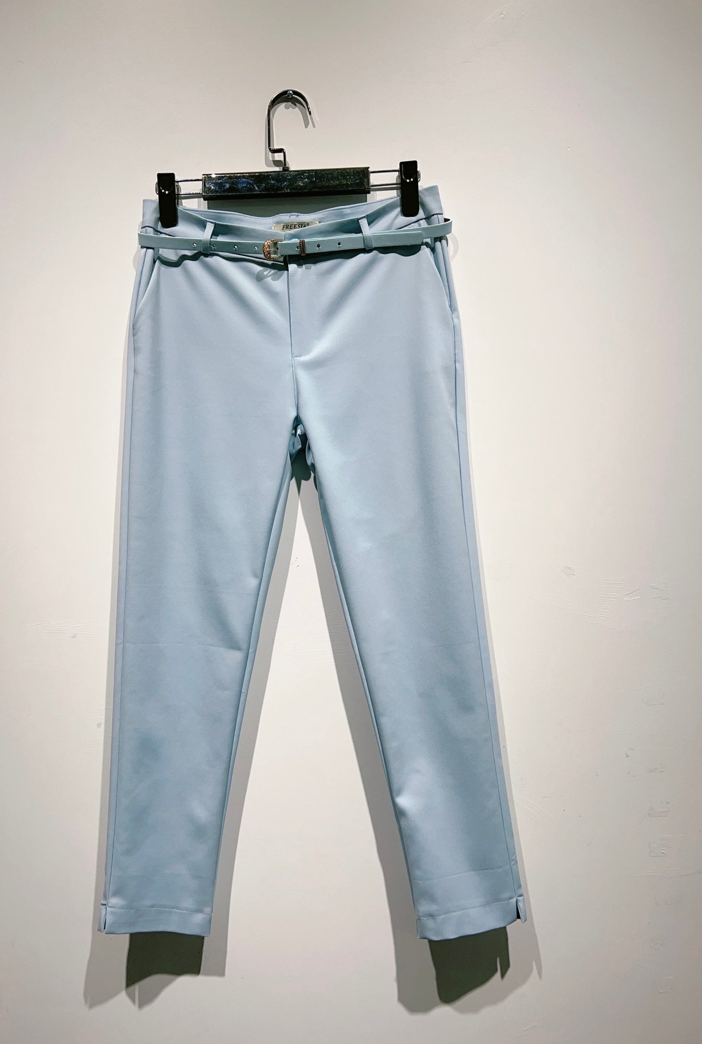 Pantalons chinos slim à cheville avec ceinture
