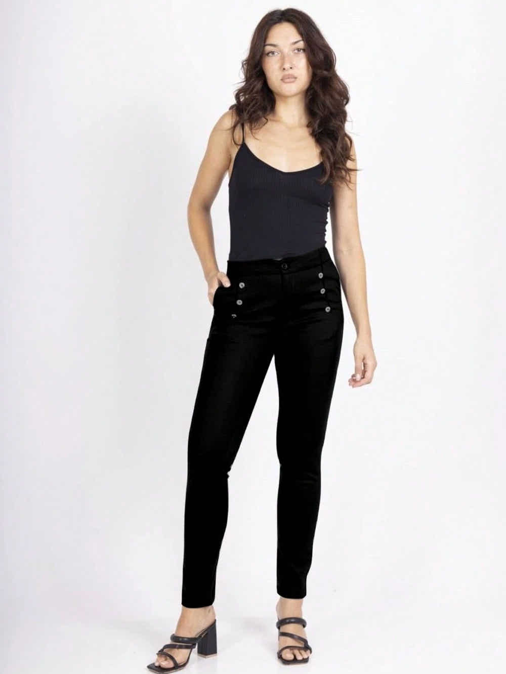 Pantalon avec boutonne