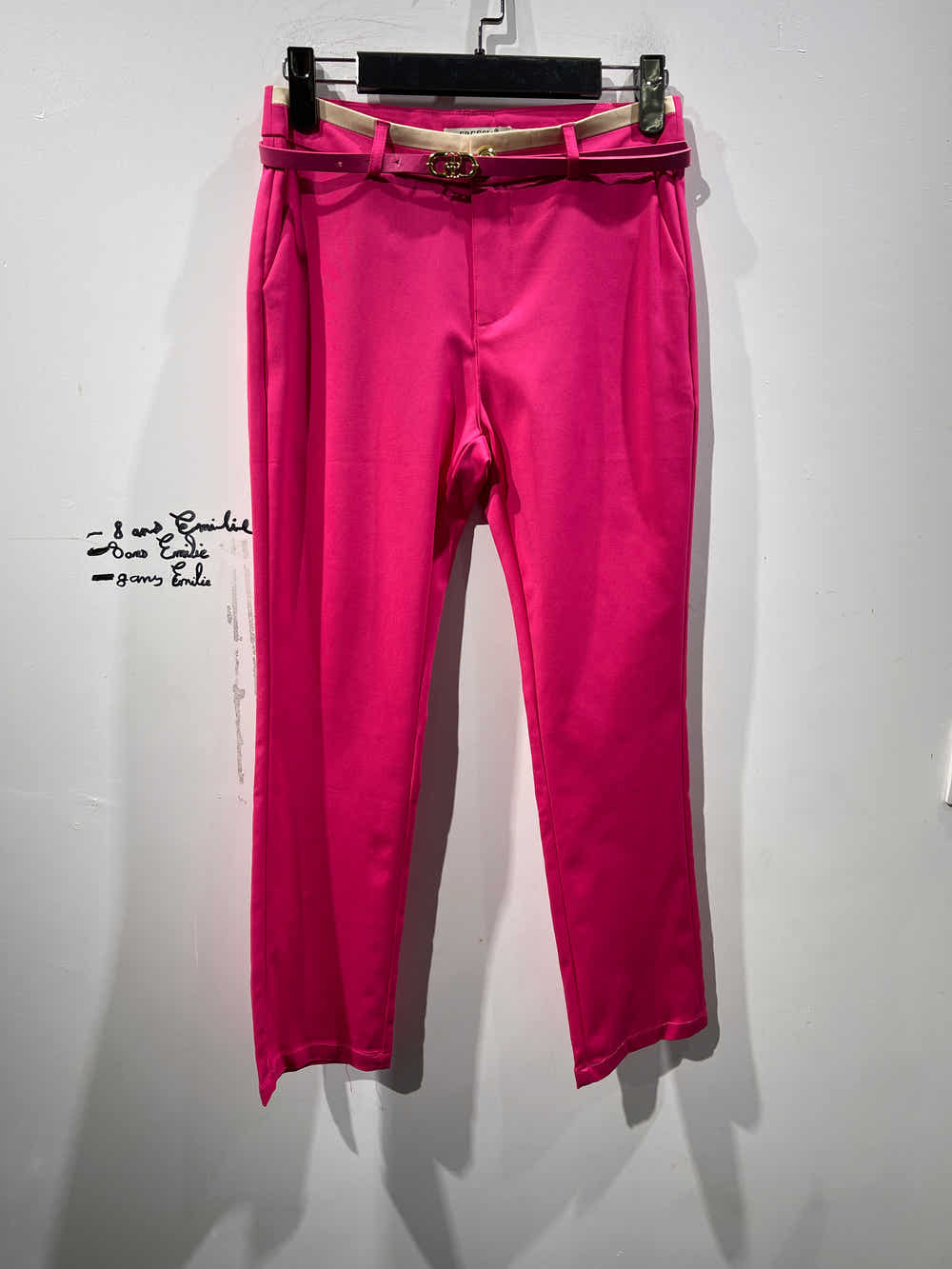 Pantalon chino avec ceinture - détail matière