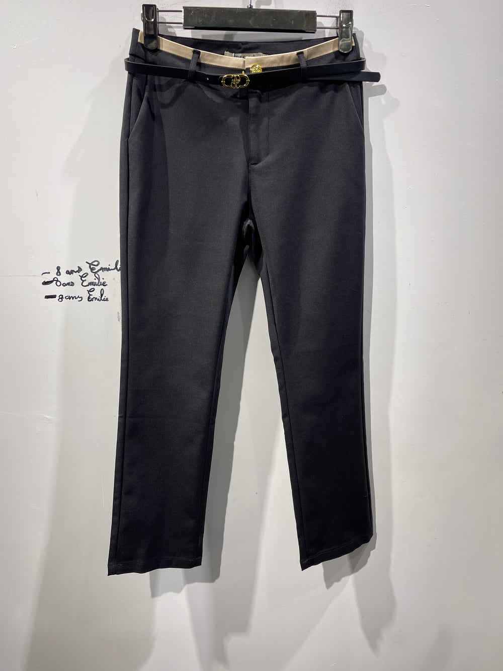 Pantalon chino avec ceinture pour femme - Magnolia Paris