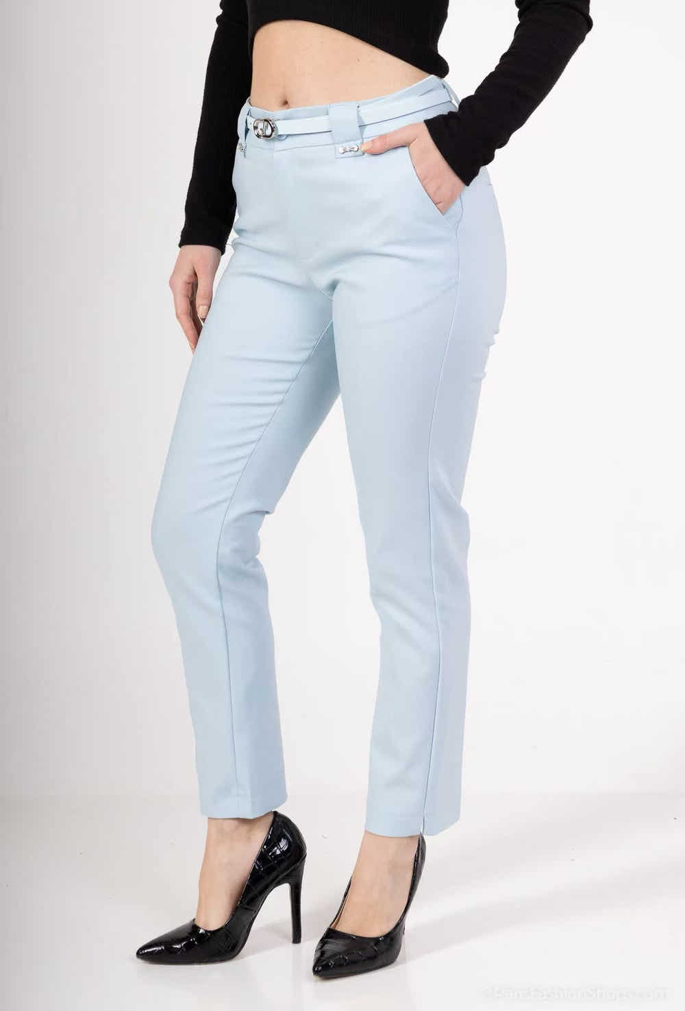 pantalon à cheville coup droit