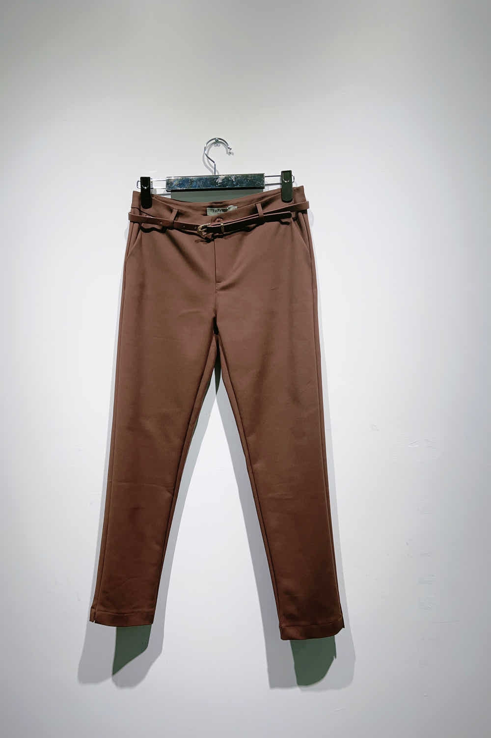Pantalons chinos slim à cheville avec ceinture