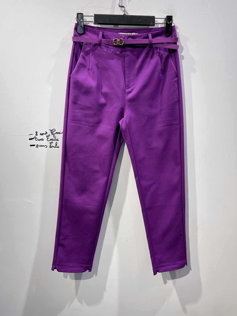 pantalon coupe droit avec ceinture