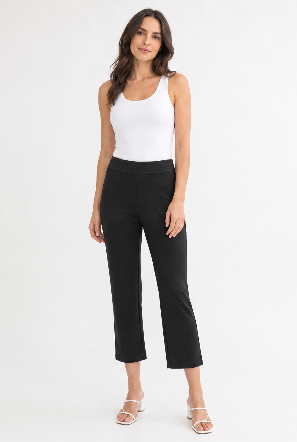 Pantalon 7/8 L317 noir en studio