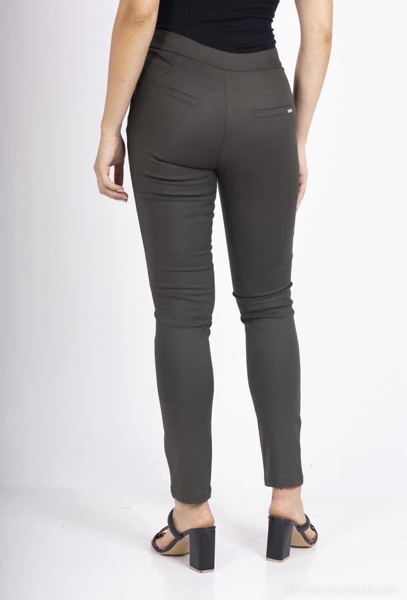 Pantalon avec boutonne