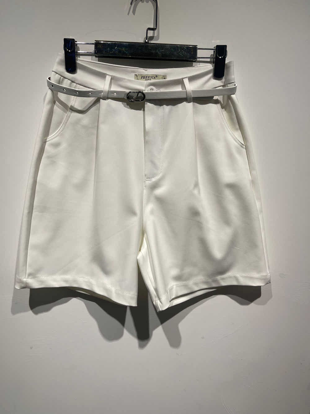 Short bermuda